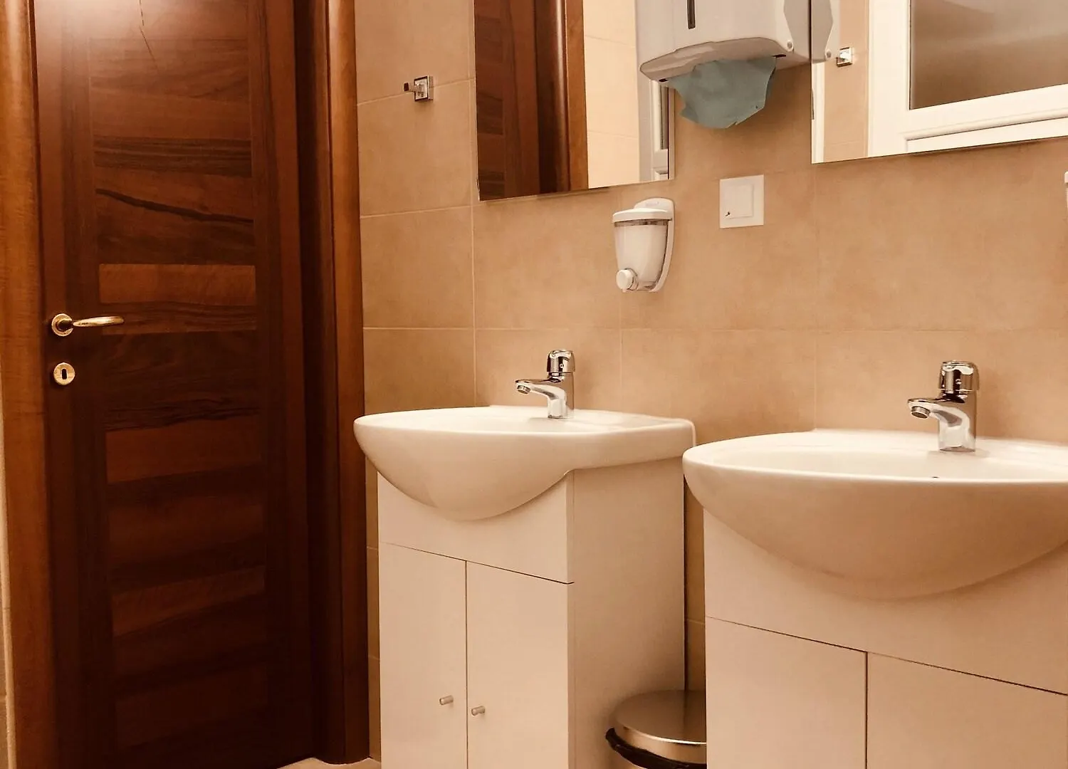Monte Carlo Palace Rooms Bucharest