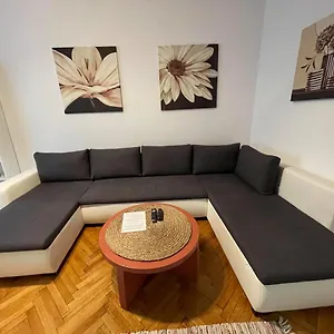 Interbellic Flat Apartament
