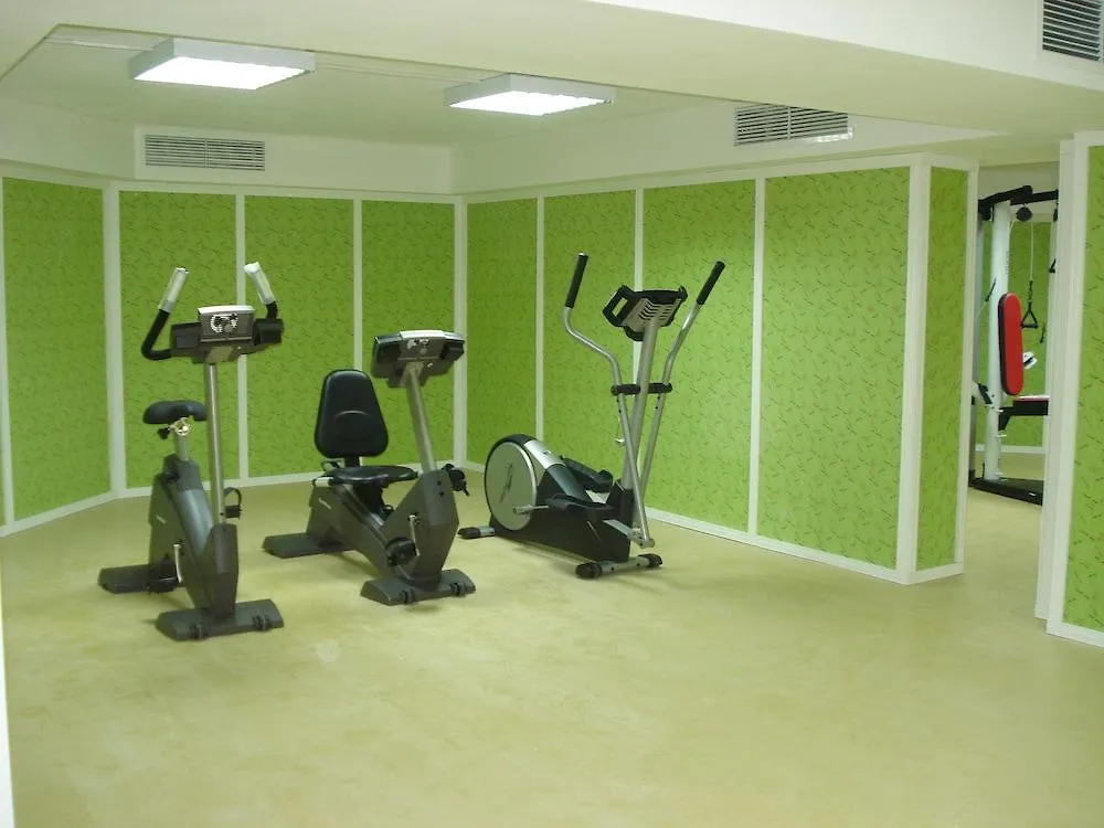 Monte Carlo Palace Rooms Βουκουρέστι Hostel