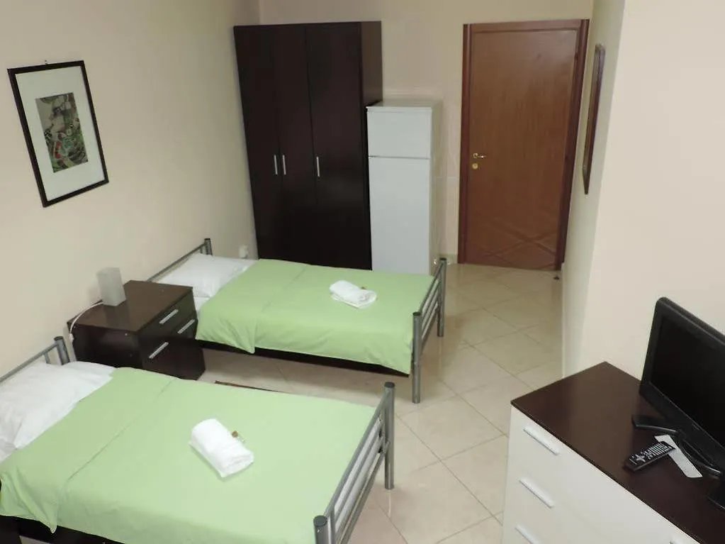 Monte Carlo Palace Rooms Bucureşti Hostel