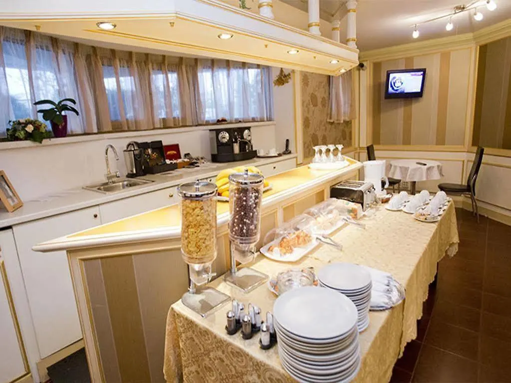 Monte Carlo Palace Rooms Bucureşti Hostel