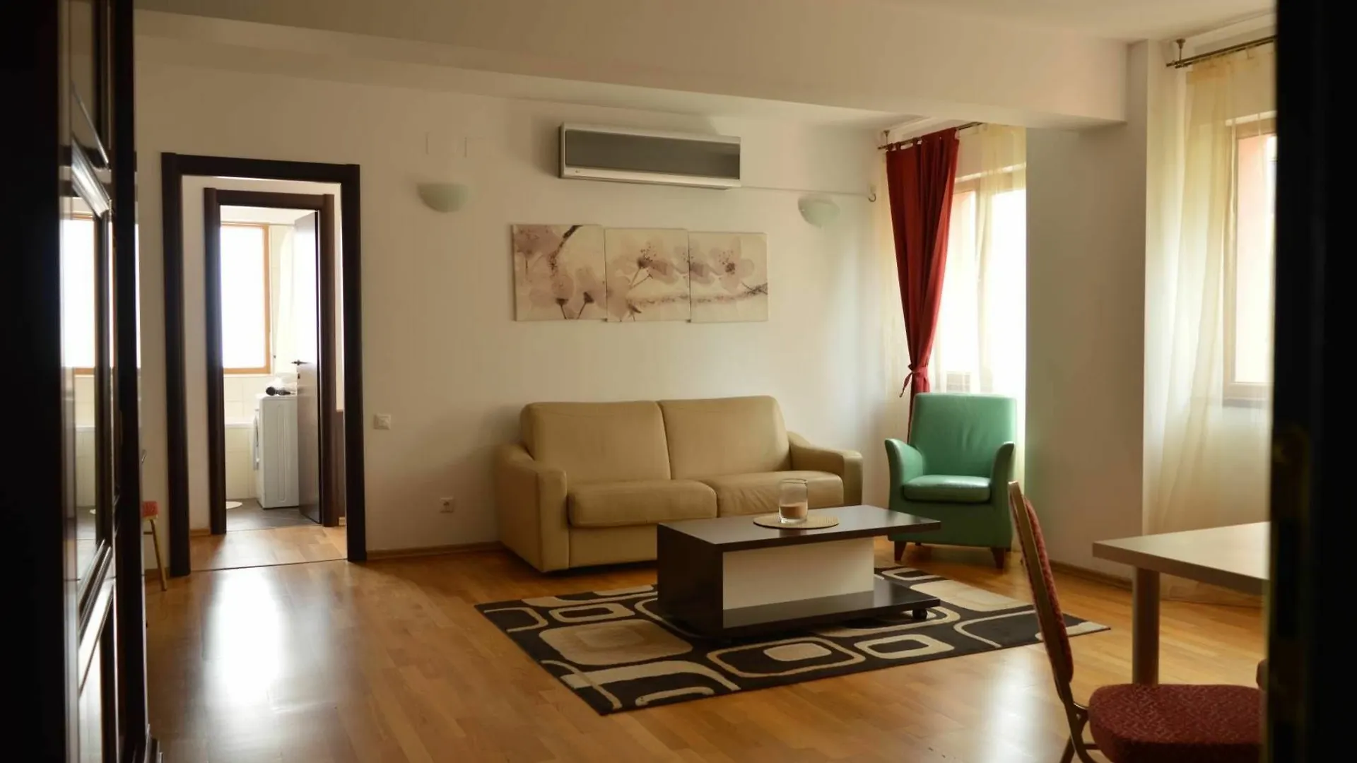 Monte Carlo Palace Rooms Bucureşti